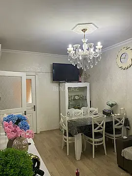 Satılır 2 otaqlı mənzil 58 m²