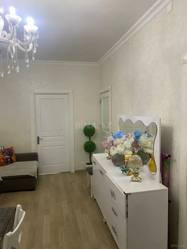Satılır 2 otaqlı mənzil 58 m²