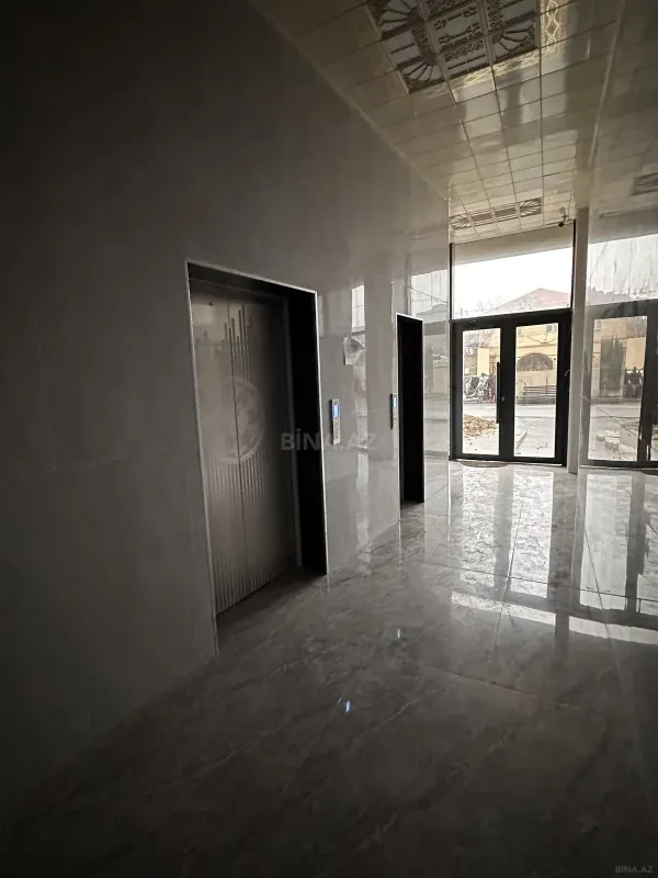 Satılır 2 otaqlı mənzil 77 m²