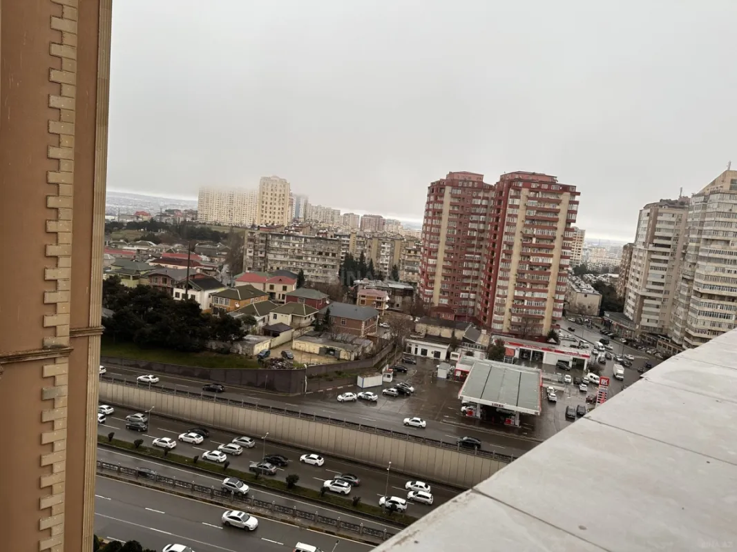 Satılır 2 otaqlı mənzil 77 m²