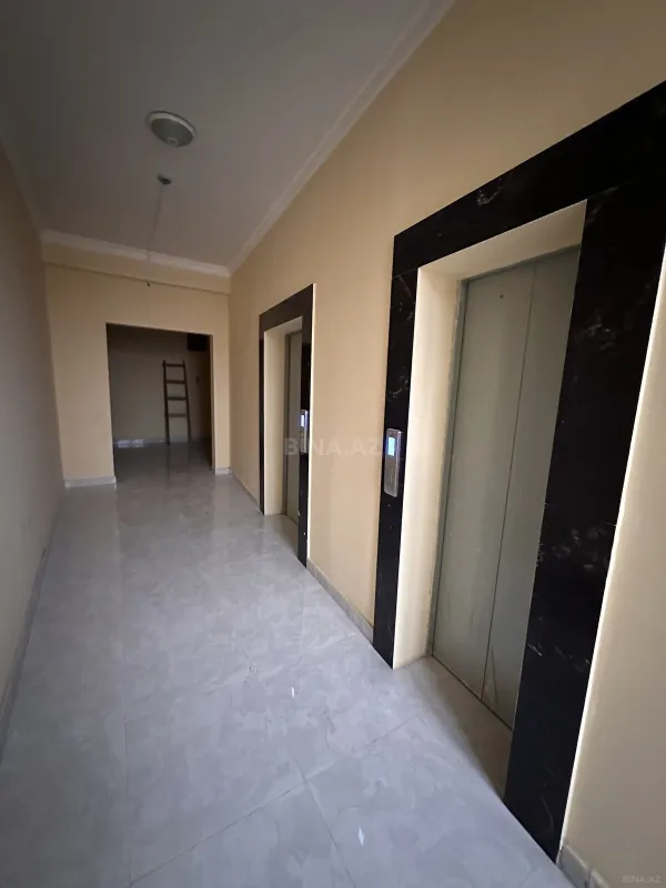 Satılır 2 otaqlı mənzil 77 m²
