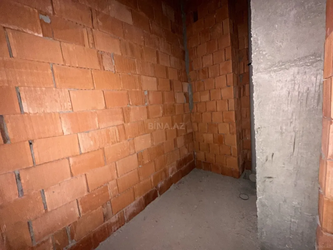 Satılır 2 otaqlı mənzil 77 m²