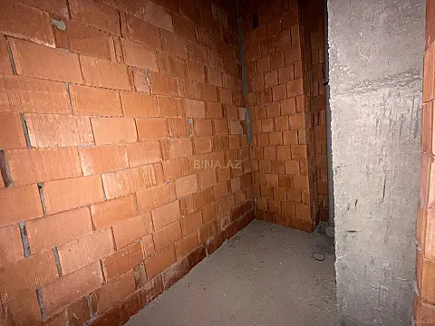 Satılır 2 otaqlı mənzil 77 m²