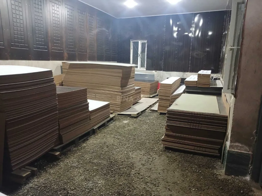 Satılır obyekt 394 m²