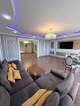 Satılır 5 otaqlı mənzil 284 m²