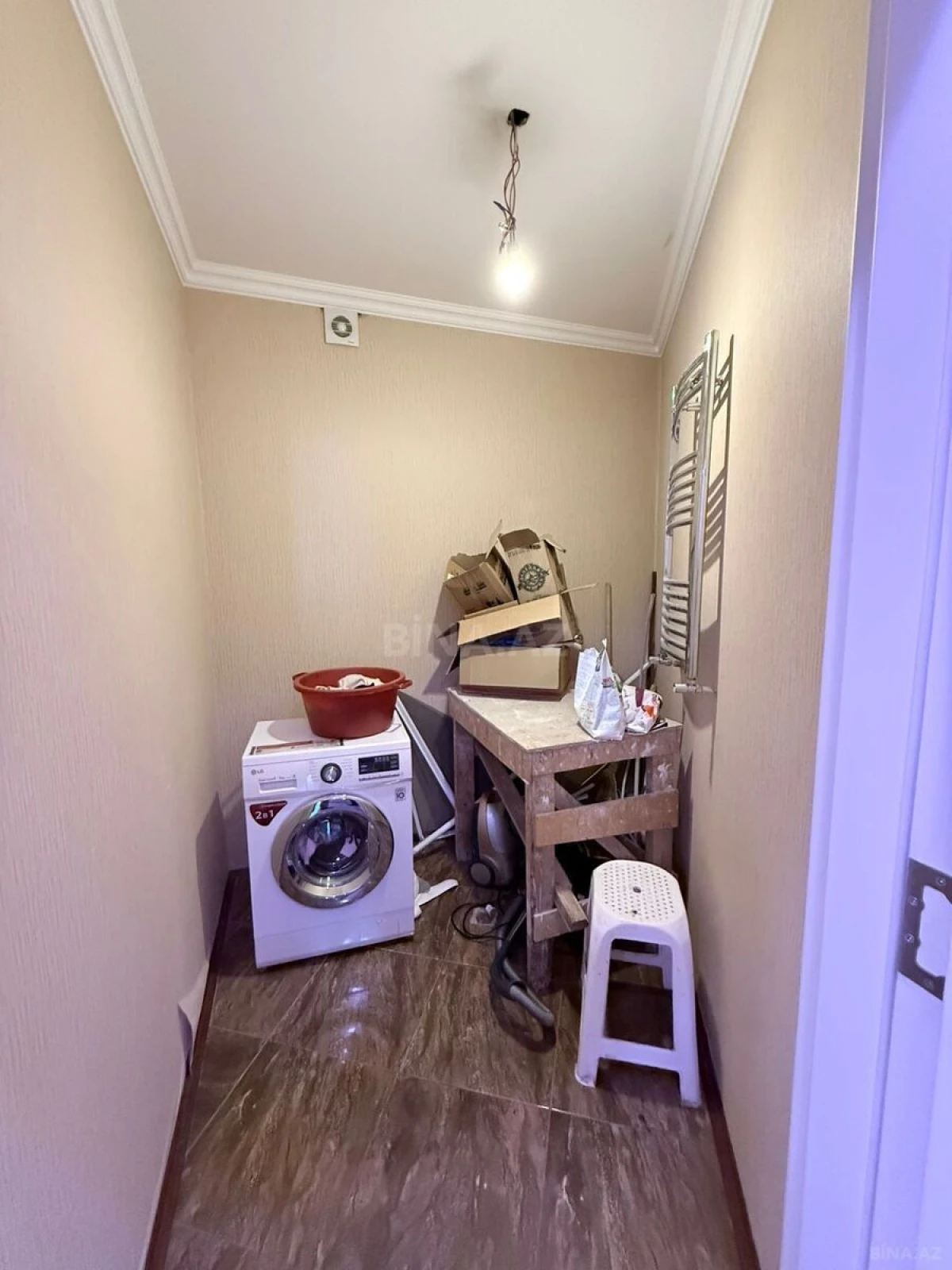 Satılır 5 otaqlı mənzil 284 m²