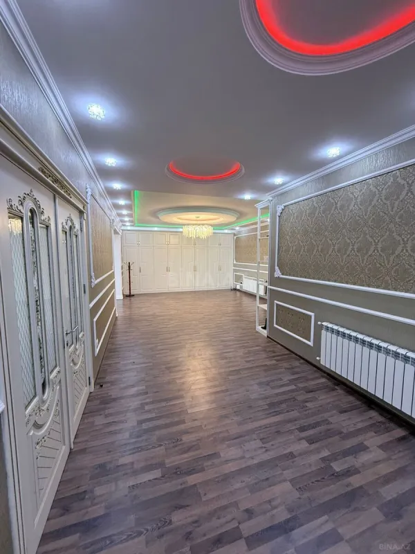 Satılır 5 otaqlı mənzil 284 m²