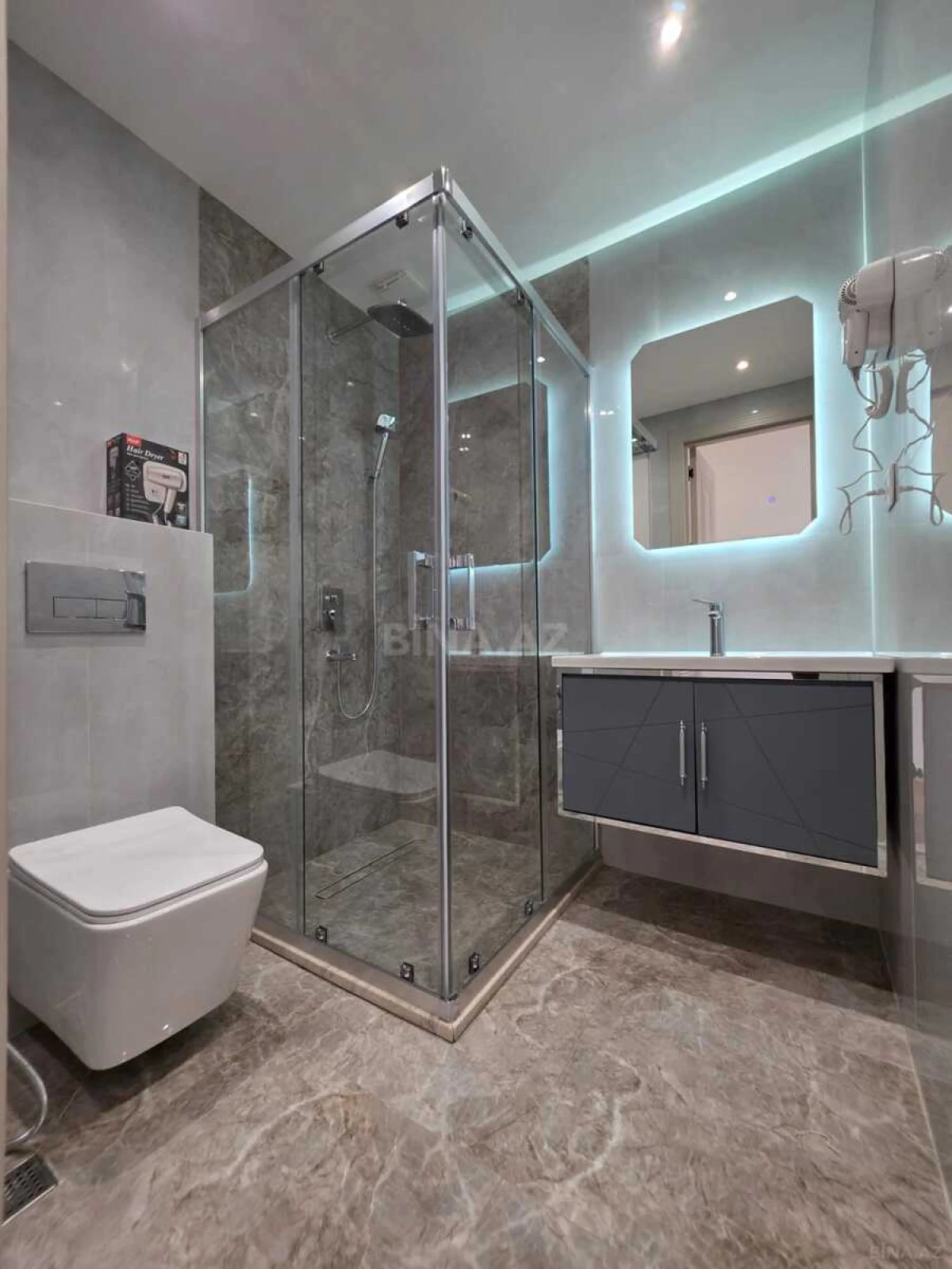 Satılır 3 otaqlı mənzil 128 m²