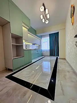 Satılır 3 otaqlı mənzil 128 m²