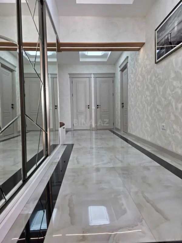 Satılır 3 otaqlı mənzil 128 m²