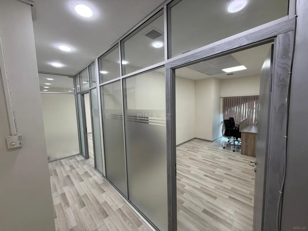 Kirayə verilir 4 otaqlı ofis 115 m²