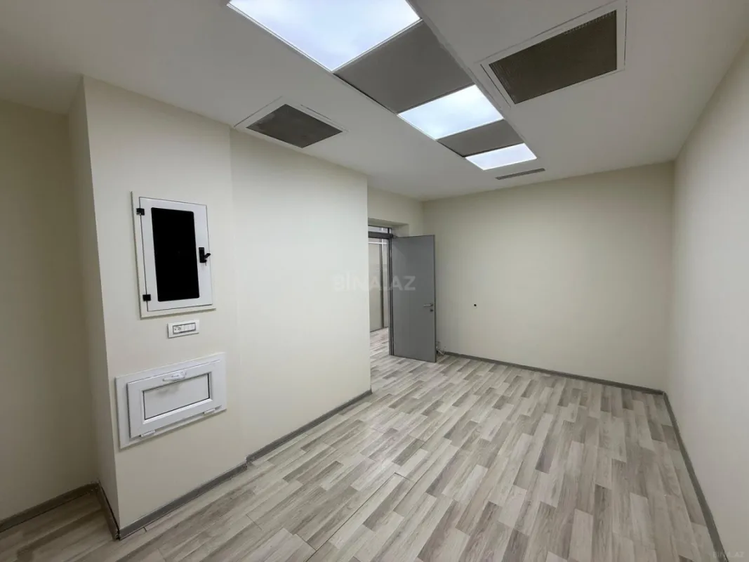 Kirayə verilir 4 otaqlı ofis 115 m²