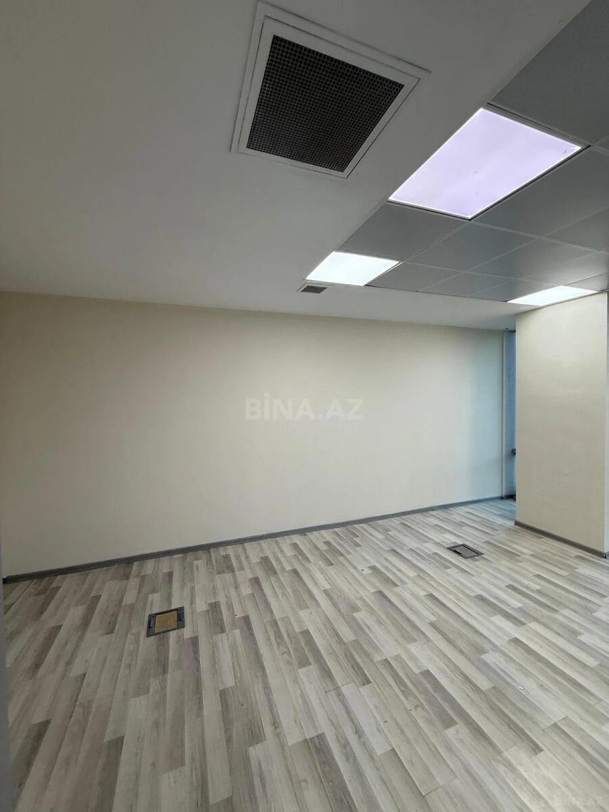 Kirayə verilir 4 otaqlı ofis 115 m²