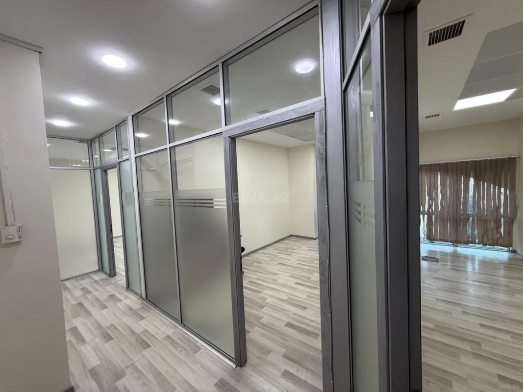 Kirayə verilir 4 otaqlı ofis 115 m²