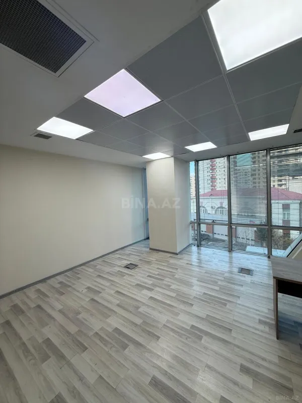 Kirayə verilir 4 otaqlı ofis 115 m²