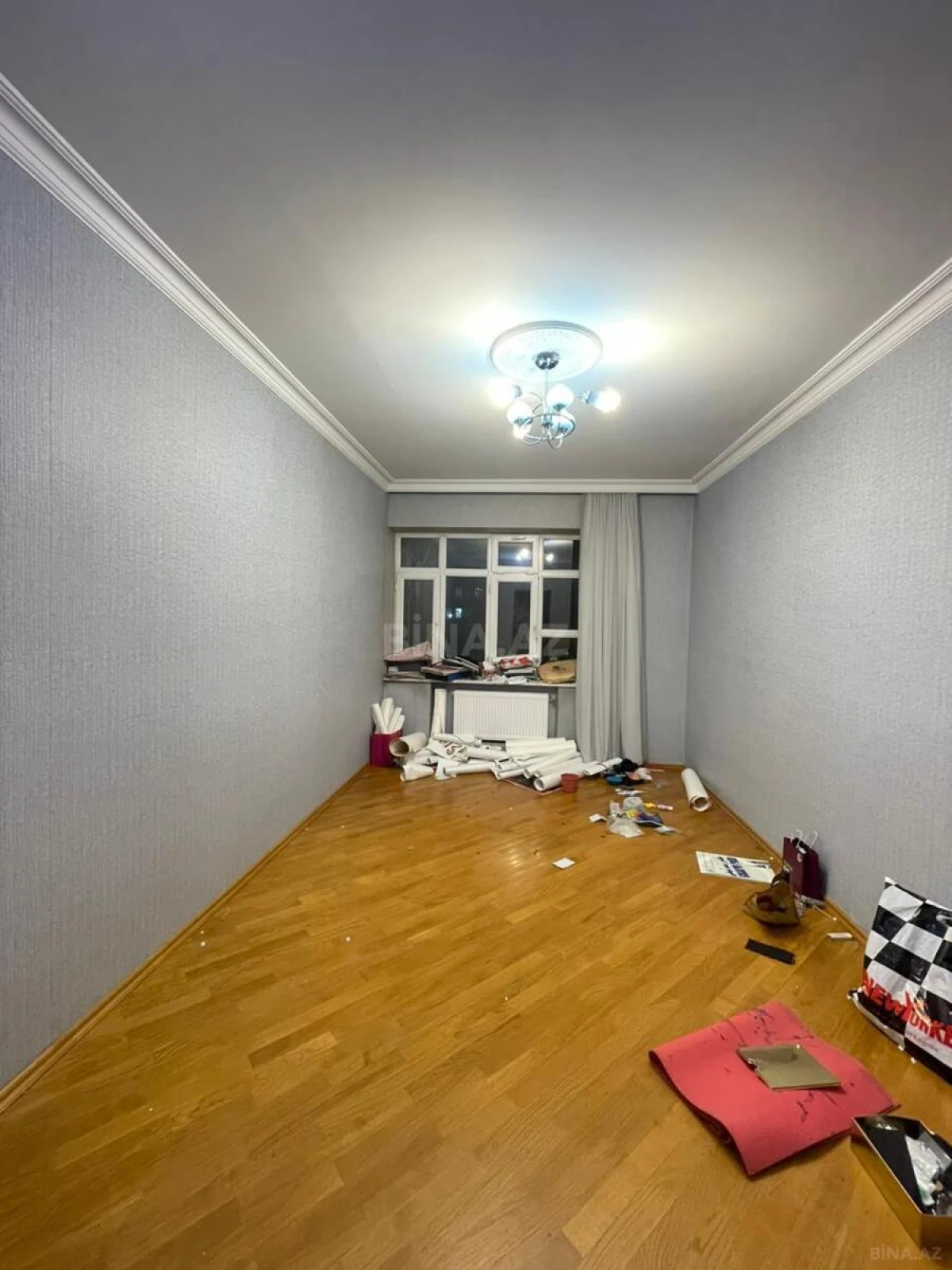 Kirayə verilir 4 otaqlı mənzil 200 m²