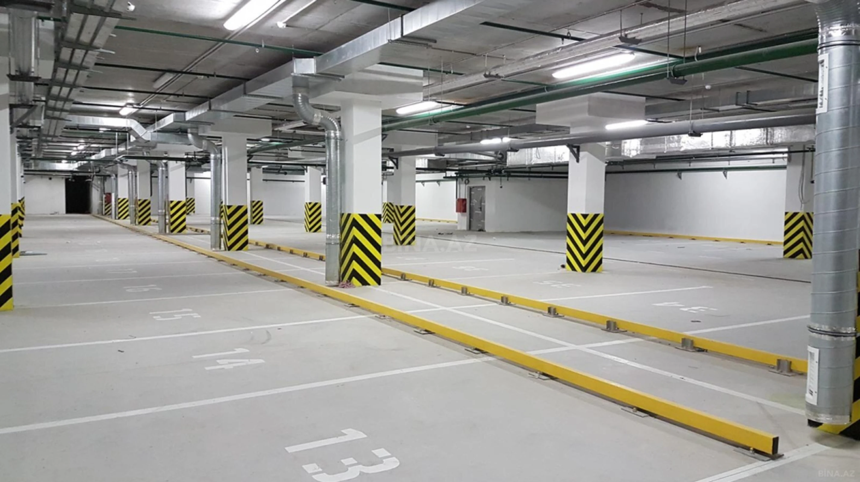 Satılır 4 otaqlı mənzil 171 m²