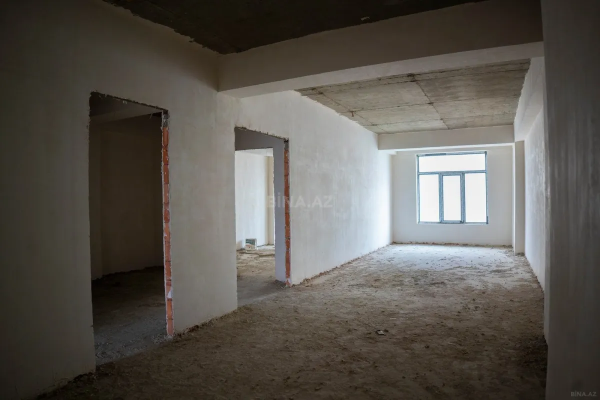 Satılır 4 otaqlı mənzil 171 m²