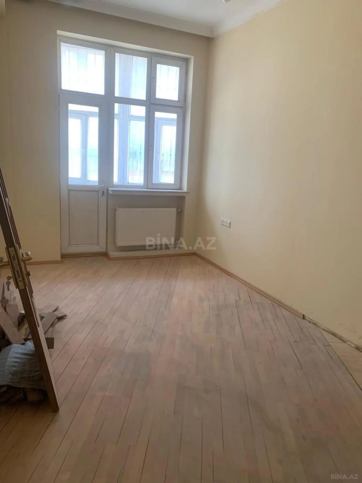 Satılır 3 otaqlı mənzil 99 m²
