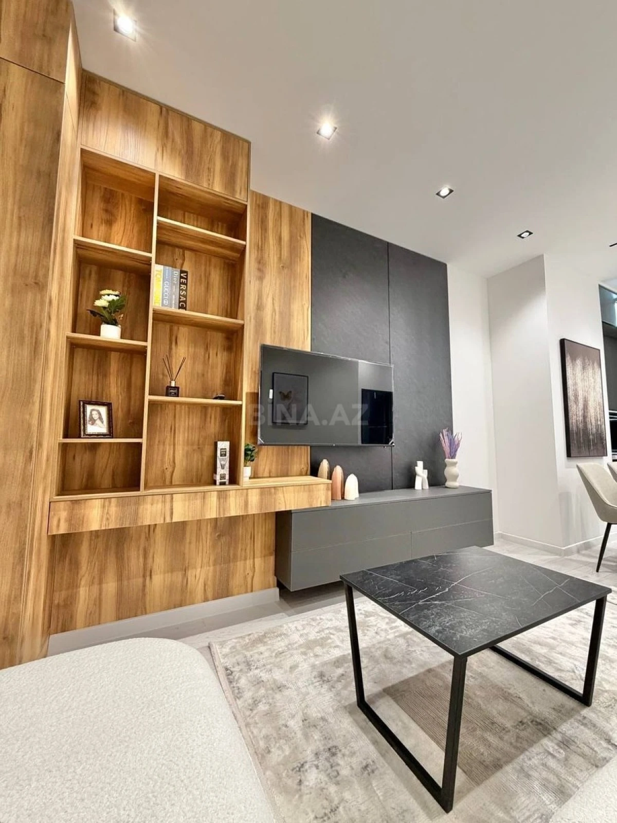 Kirayə verilir 2 otaqlı mənzil 70 m²