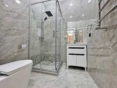 Kirayə verilir 2 otaqlı mənzil 70 m²