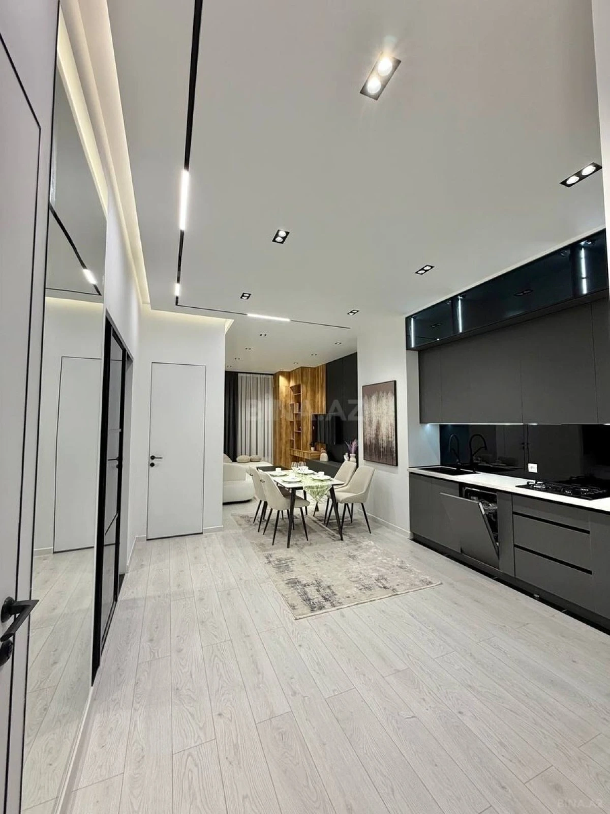 Kirayə verilir 2 otaqlı mənzil 70 m²