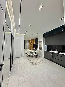 Kirayə verilir 2 otaqlı mənzil 70 m²