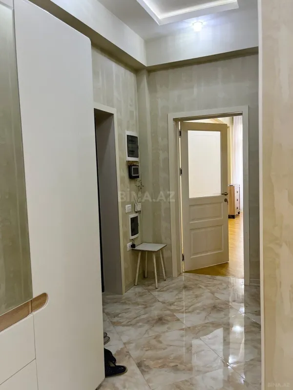 Satılır 3 otaqlı mənzil 125 m²