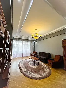 Satılır 3 otaqlı mənzil 125 m²