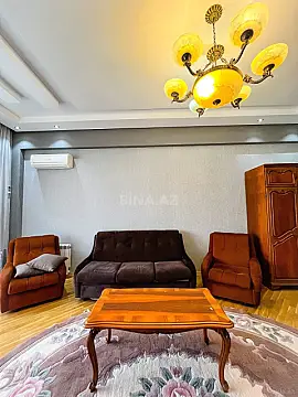 Satılır 3 otaqlı mənzil 125 m²