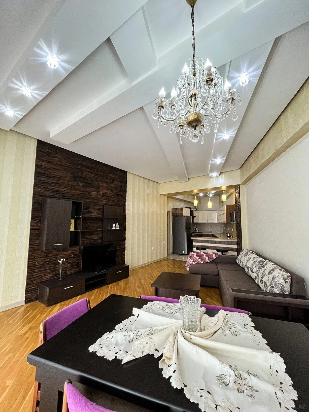 Satılır 3 otaqlı mənzil 125 m²
