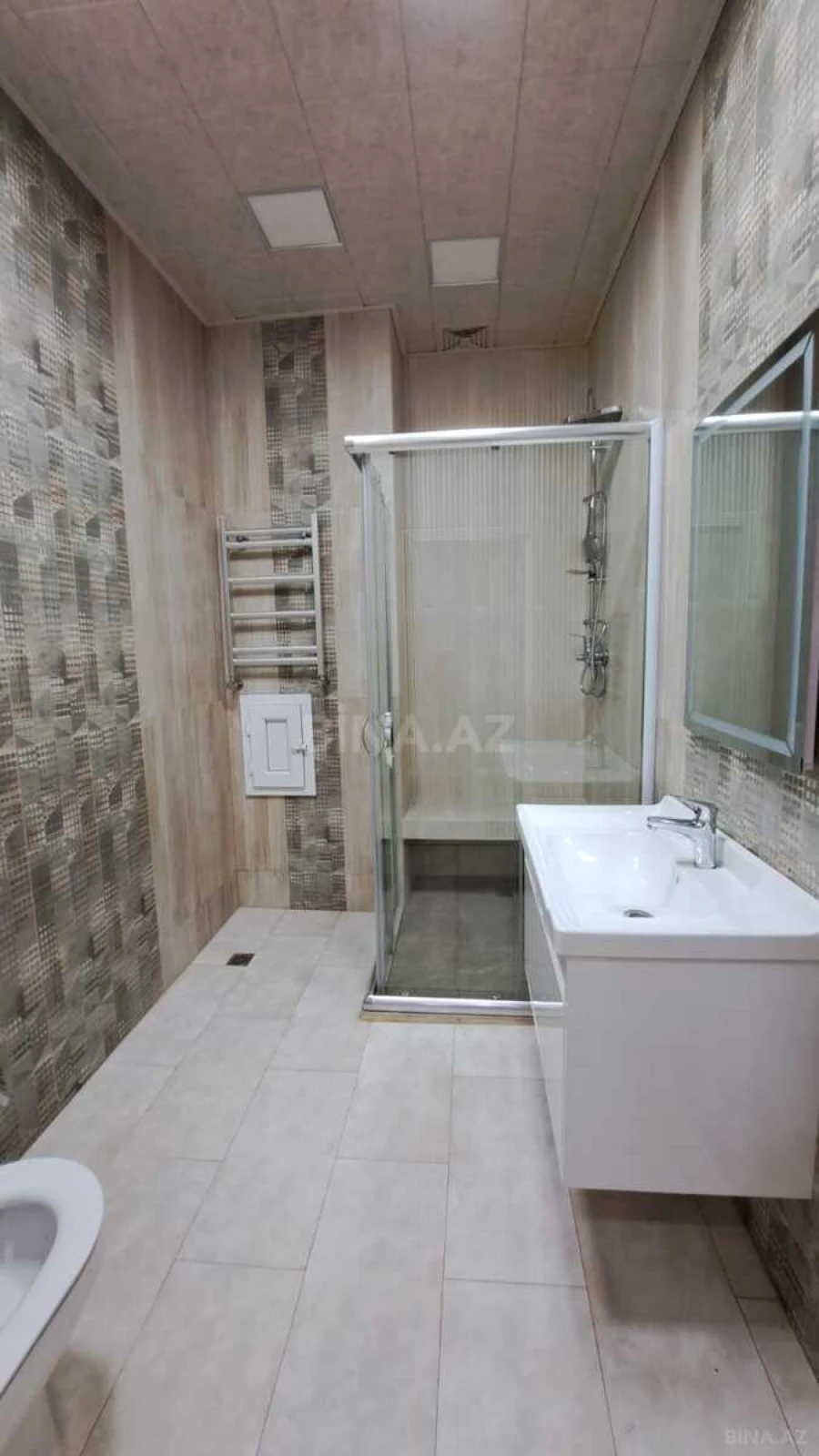 Satılır 2 otaqlı mənzil 84 m²