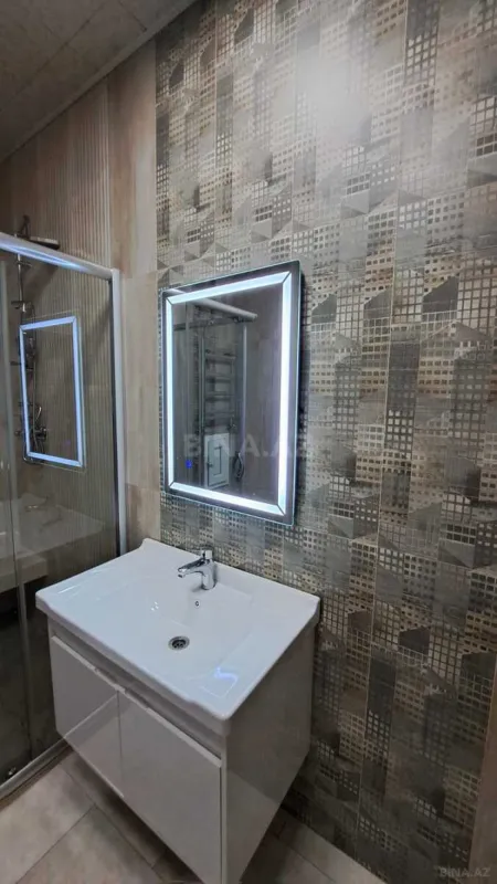 Satılır 2 otaqlı mənzil 84 m²