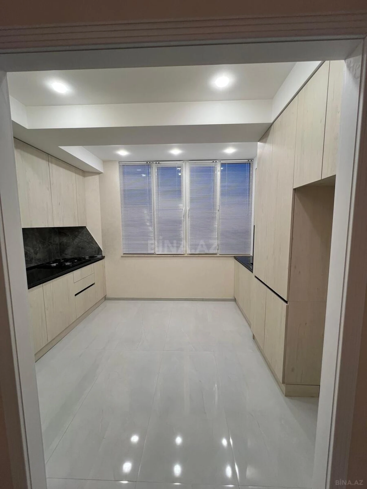 Satılır 2 otaqlı mənzil 52 m²