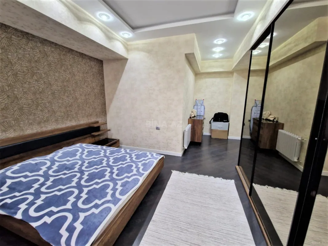 Kirayə verilir 3 otaqlı mənzil 150 m²