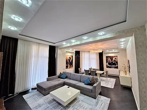 Kirayə verilir 3 otaqlı mənzil 150 m²