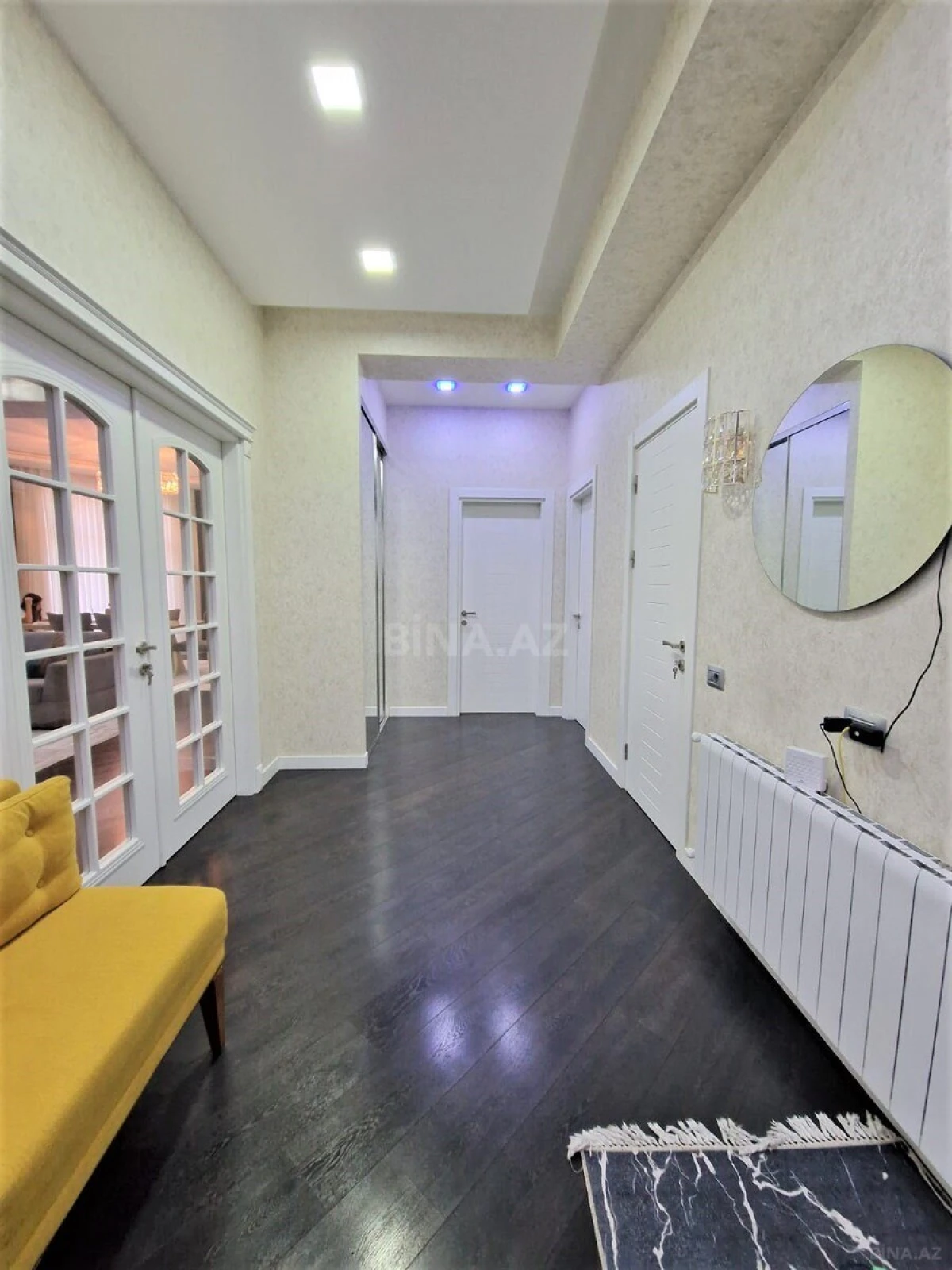 Kirayə verilir 3 otaqlı mənzil 150 m²