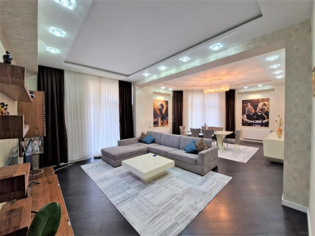 Kirayə verilir 3 otaqlı mənzil 150 m²