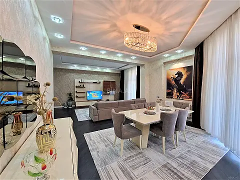 Kirayə verilir 3 otaqlı mənzil 150 m²