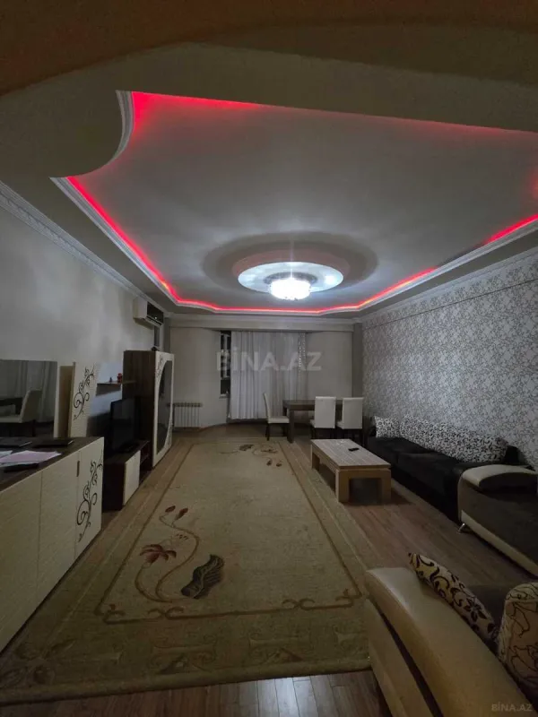 Satılır 3 otaqlı mənzil 137 m²