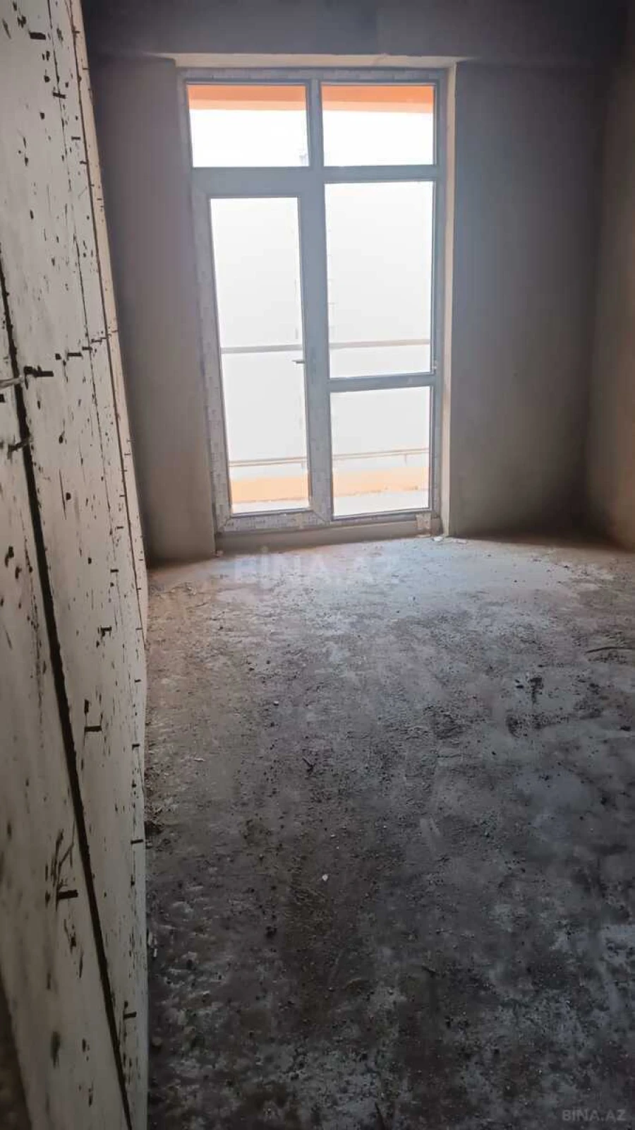 Satılır 3 otaqlı mənzil 108.6 m²