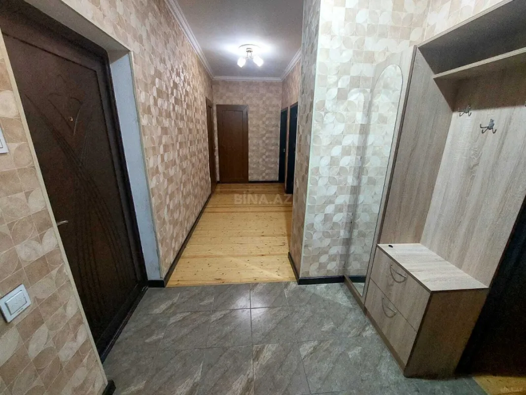 Satılır 3 otaqlı mənzil 104 m²