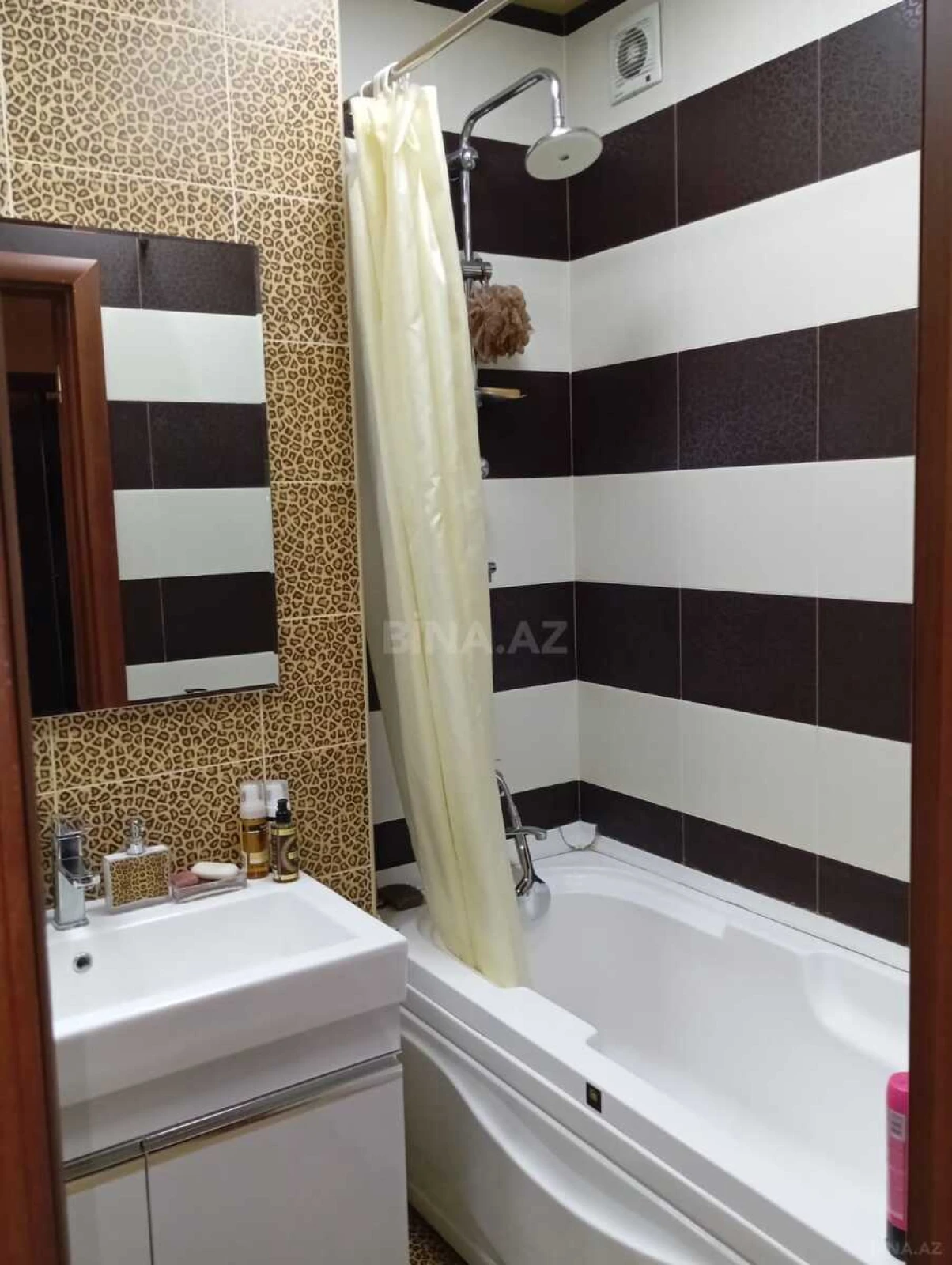 Satılır 3 otaqlı mənzil 80 m²