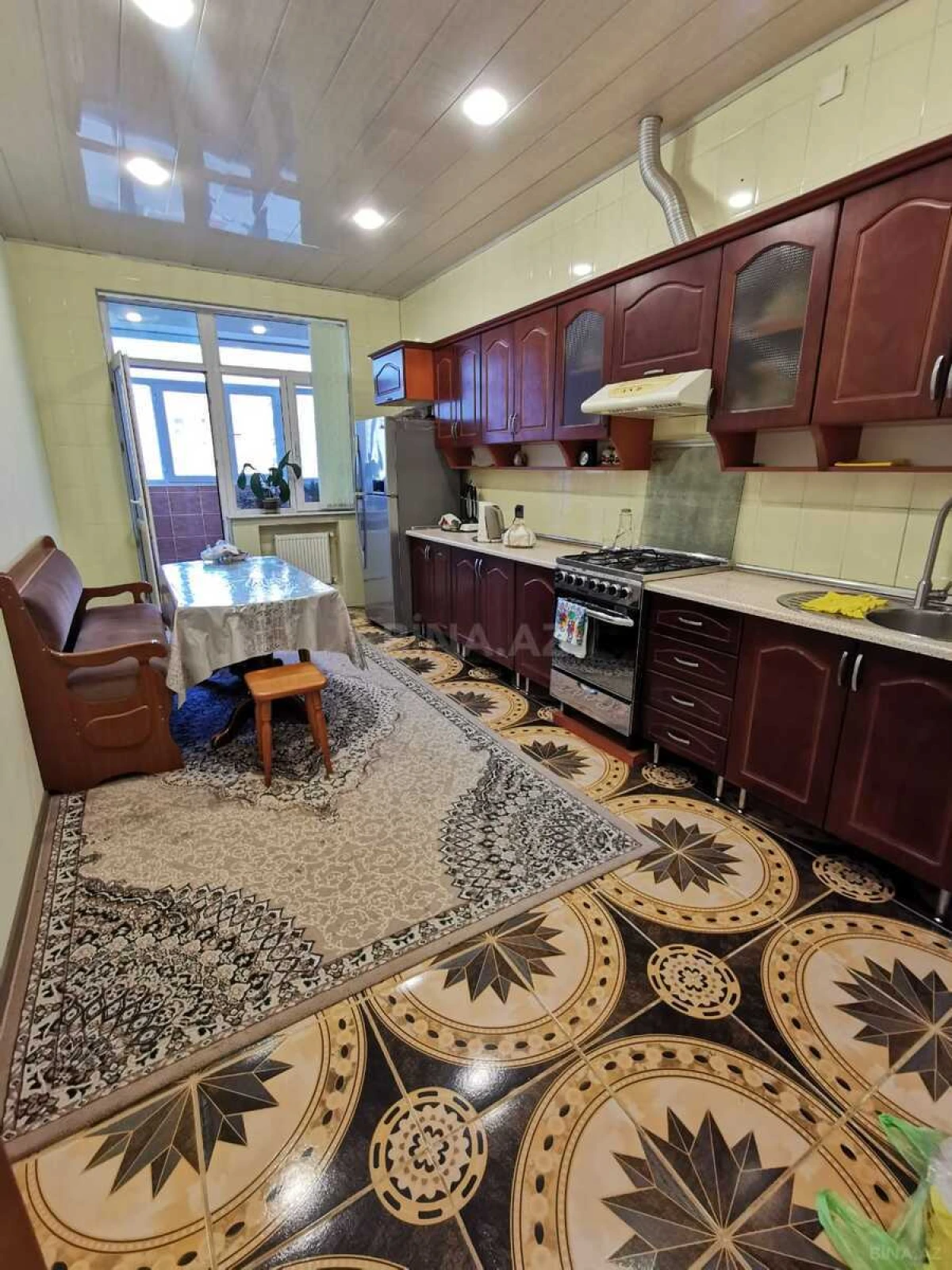 Satılır 3 otaqlı mənzil 114 m²