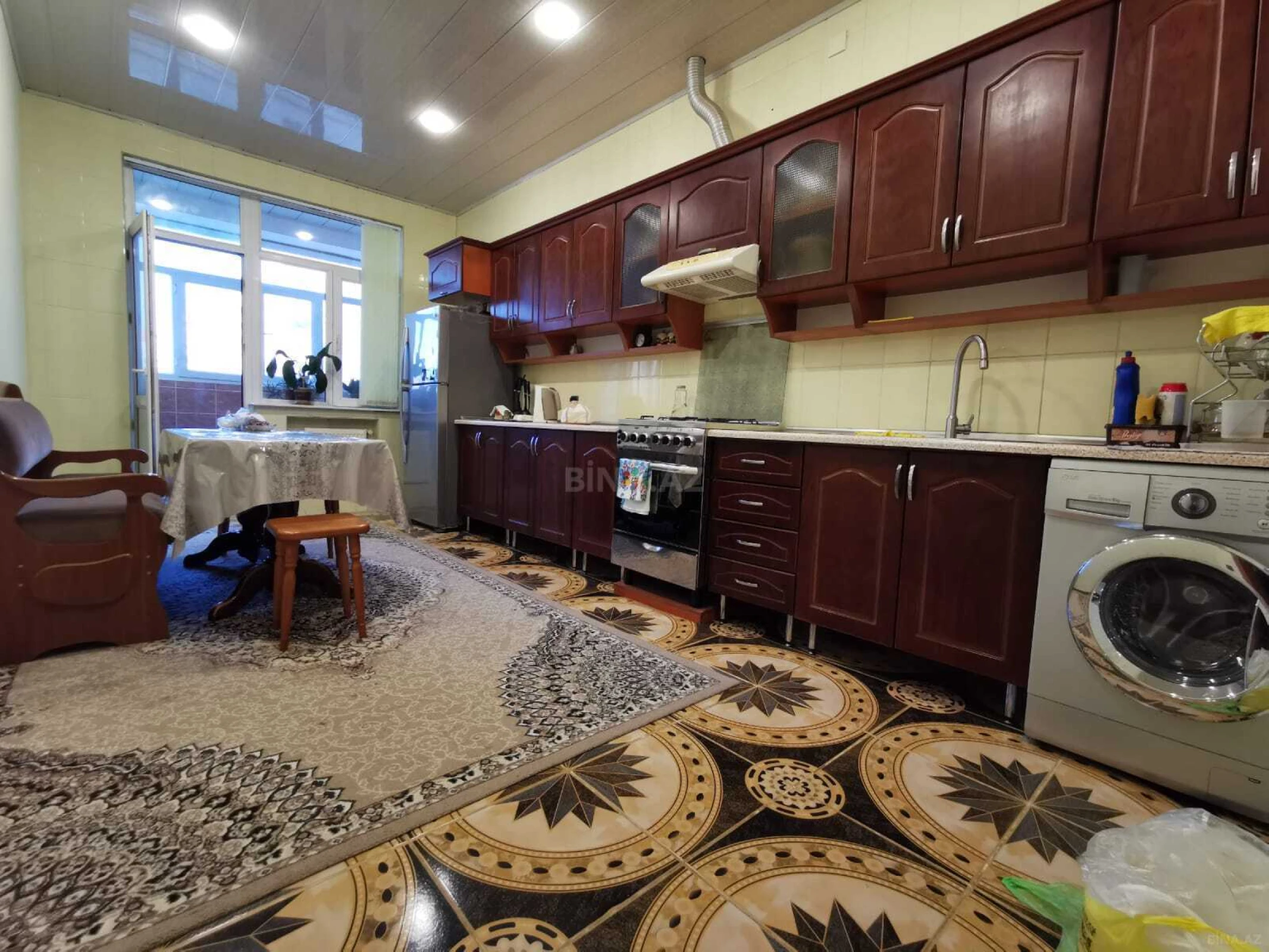 Satılır 3 otaqlı mənzil 114 m²