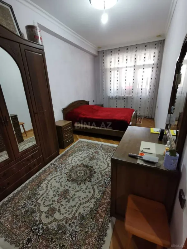 Satılır 3 otaqlı mənzil 114 m²