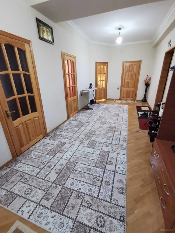 Satılır 3 otaqlı mənzil 114 m²