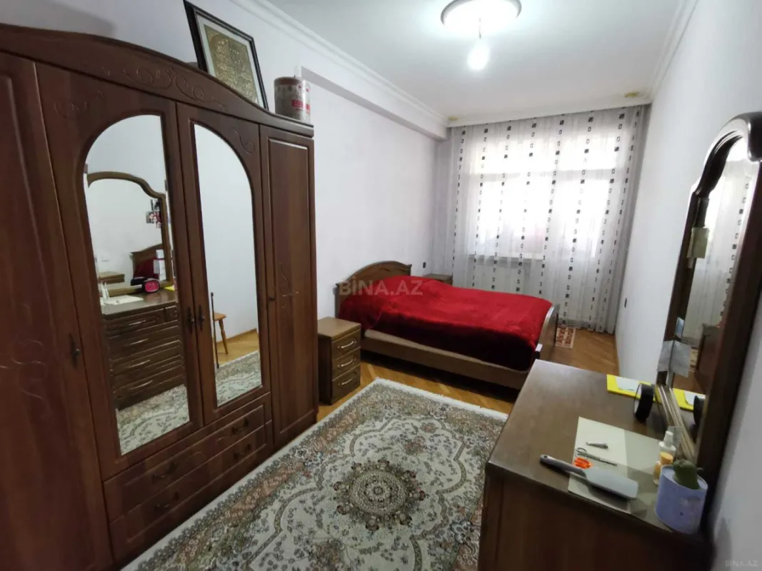 Satılır 3 otaqlı mənzil 114 m²