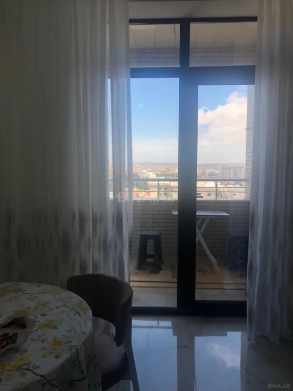 Satılır 2 otaqlı mənzil 95 m²