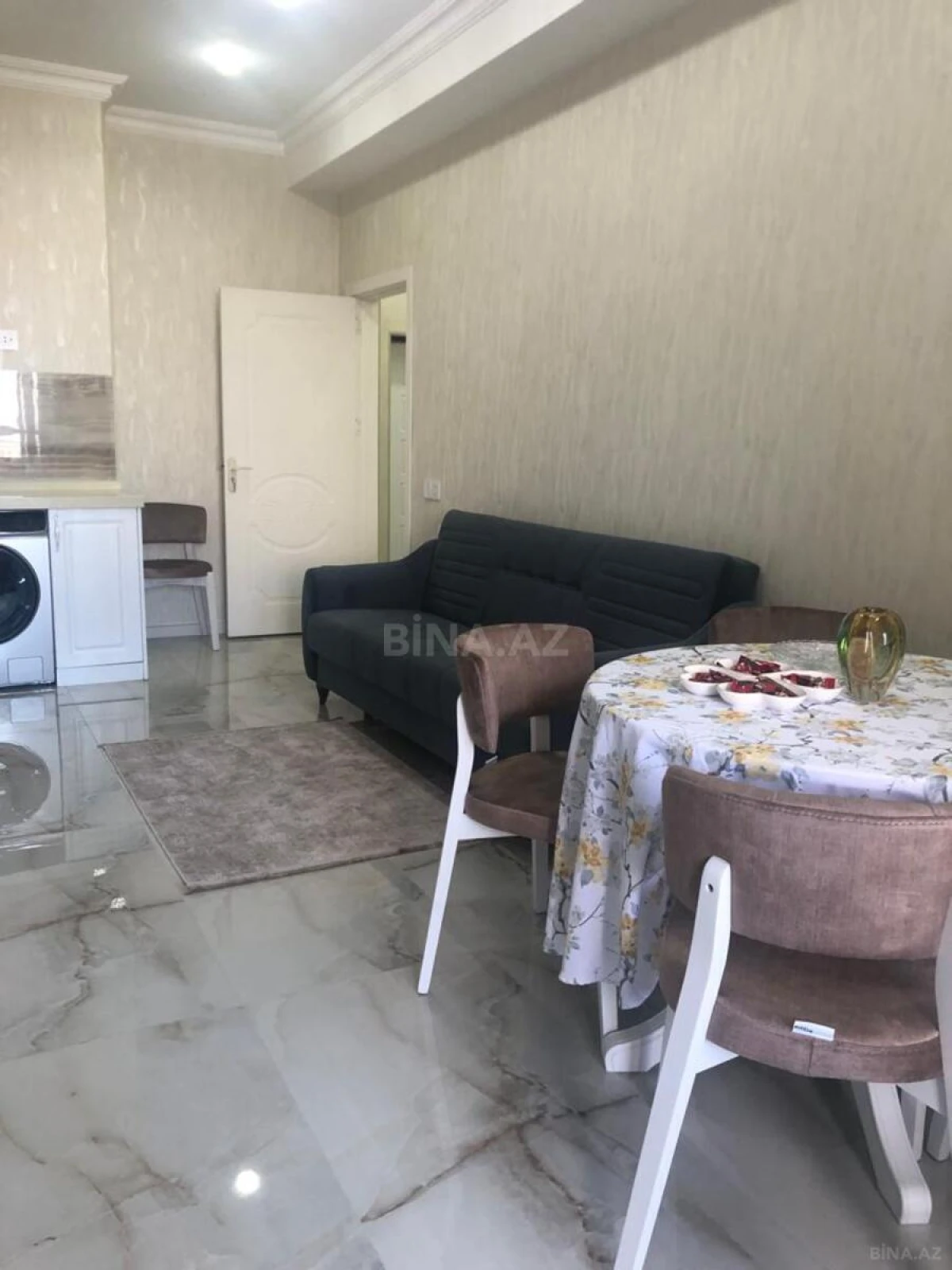 Satılır 2 otaqlı mənzil 95 m²